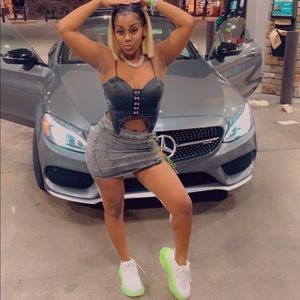 Crop Top &’ Skirt !